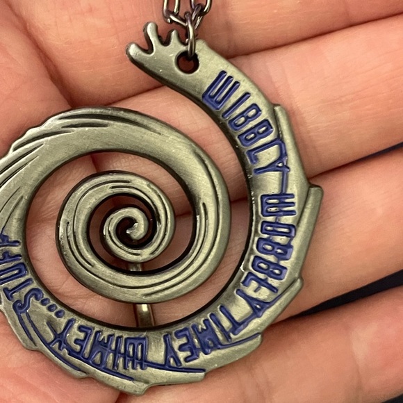 Dr Who necklace - Picture 3 of 3